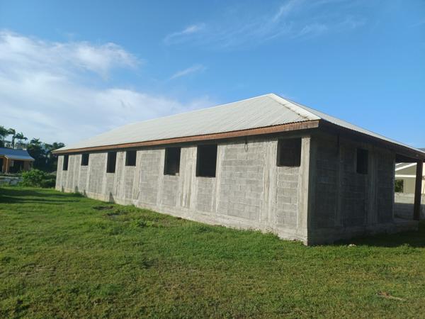 TERRAIN - VILLA T5/6 A TERMINER D'AMENAGER