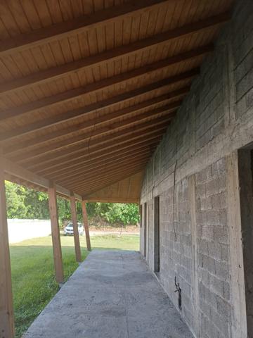 TERRAIN - VILLA T5/6 A TERMINER D'AMENAGER