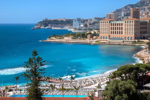 Vente Maison contemporaine Roquebrune-Cap-Martin 10 Pièces 580 m²