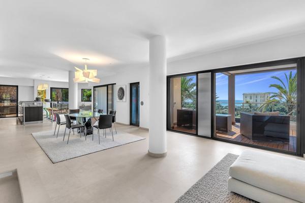 Vente Maison contemporaine Roquebrune-Cap-Martin 10 Pièces 580 m²