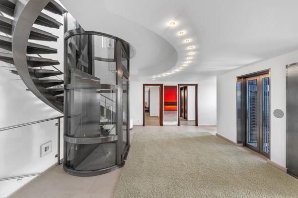 Vente Maison contemporaine Roquebrune-Cap-Martin 10 Pièces 580 m²