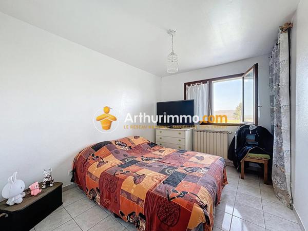 Vente Maison 5 pièces 150 m2 à Bourgoin-Jallieu