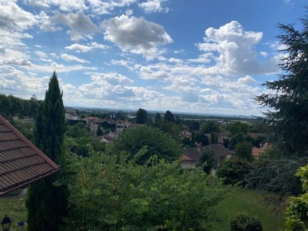 Dpt Ain (01), à vendre BEYNOST terrain vue panormique de 975m² constructible quartier mairie eglise