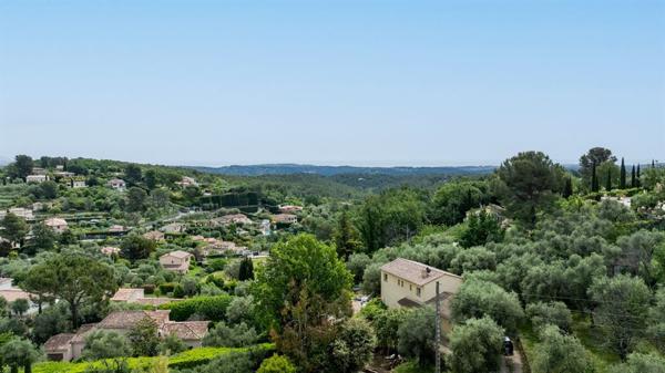 Vente Villa de luxe Le Rouret 7 Pièces 301 m²