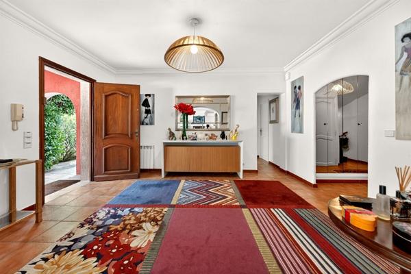 Vente Villa de luxe Le Rouret 7 Pièces 301 m²