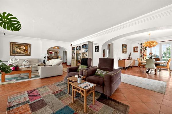 Vente Villa de luxe Le Rouret 7 Pièces 301 m²