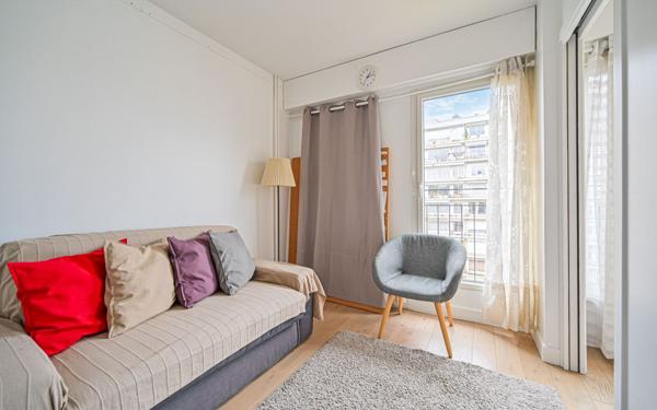 Appartement à vendre    2 pièces • 50 m2 Paris 11