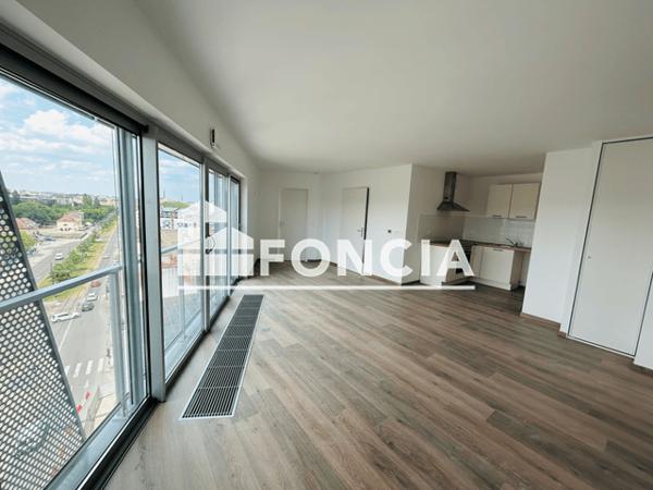 Location Appartement 2 pièces 47.8 m² - 73 AVENUE JEAN JAURES Dijon 21000