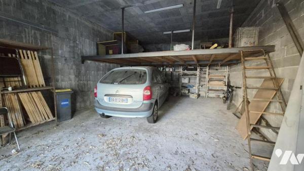 Colline de Pessicart - Villa de 220 m² avec piscine et deux dépendances habitables de 50 m² !