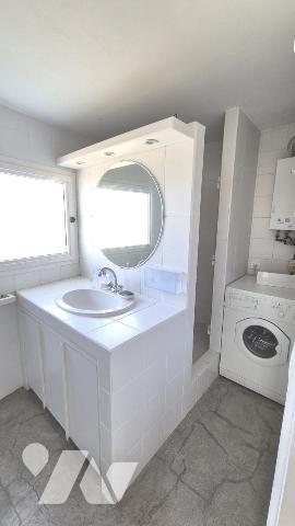 Colline de Pessicart - Villa de 220 m² avec piscine et deux dépendances habitables de 50 m² !