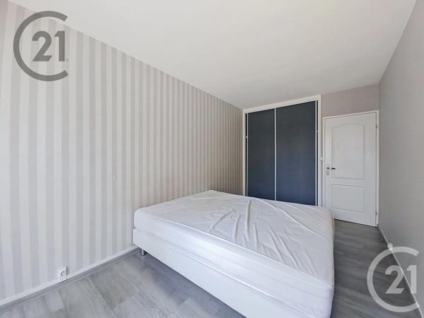 Appartement T3 à vendre  4 pièces - 71 m 2   REIMS  - 51