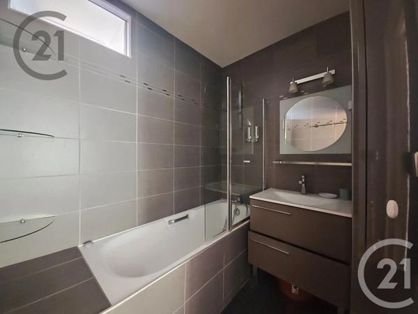 Appartement T3 à vendre  4 pièces - 71 m 2   REIMS  - 51