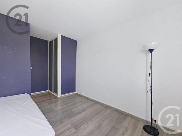 Appartement T3 à vendre  4 pièces - 71 m 2   REIMS  - 51