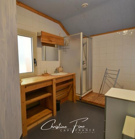 SERRE CHEVALIER- LA SALLE LES ALPES : majestueuse maison avec piscine