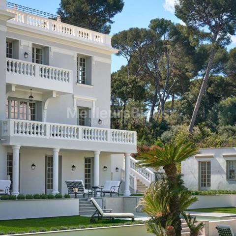 Cap d'Antibes, somptueuse villa Belle époque , vue mer