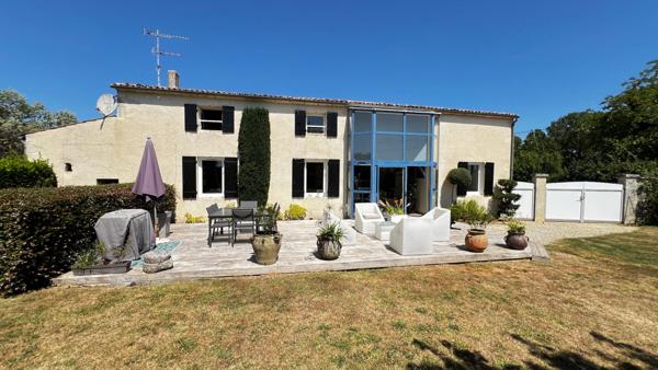 Maison 6 pièces Corme Royale 3 000m² terrain