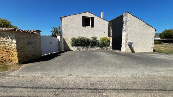 Maison 6 pièces Corme Royale 3 000m² terrain