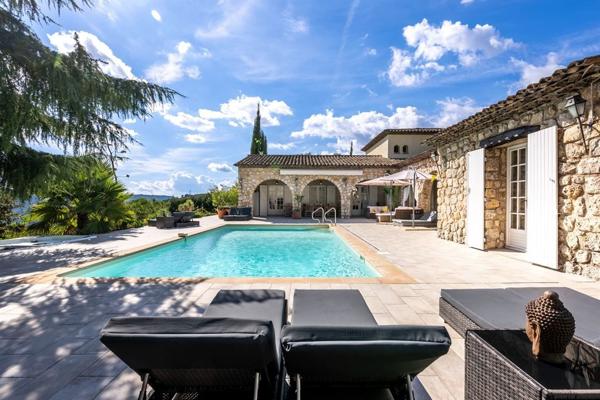 Vente Villa de luxe Peymeinade 10 Pièces 345 m²