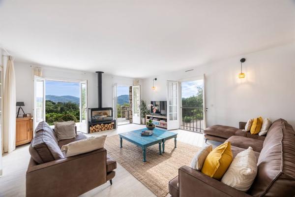 Vente Villa de luxe Peymeinade 10 Pièces 345 m²