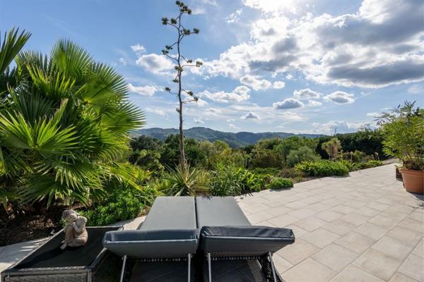 Vente Villa de luxe Peymeinade 10 Pièces 345 m²