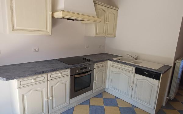 Appartement à louer    4 pièces •  Knutange