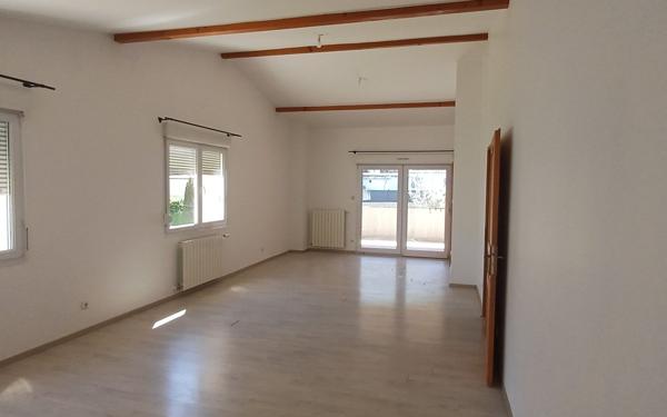 Appartement à louer    4 pièces •  Knutange