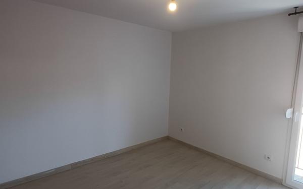 Appartement à louer    4 pièces •  Knutange