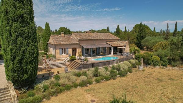 Vente Maison de luxe Saint-Rémy-de-Provence 6 Pièces 200 m²
