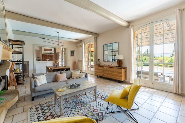 Vente Maison de luxe Saint-Rémy-de-Provence 6 Pièces 200 m²
