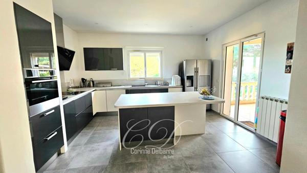 Villa plain pied - 23 oliviers