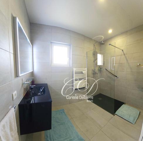 Villa plain pied - 23 oliviers