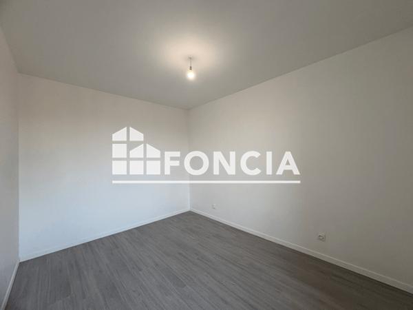 Location Appartement 2 pièces 35.75 m² - 9 PLACE DES DROITS DE L'HOMME Charleville-mezieres 08000
