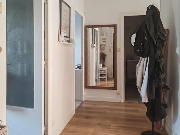 Dijon Place de la République  Appartement T4 avec parking sécurisé