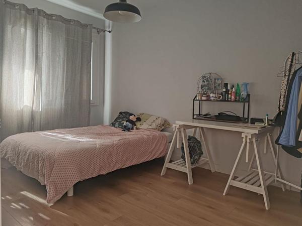 Dijon Place de la République  Appartement T4 avec parking sécurisé