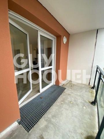 2 pièces - double garage - balcon