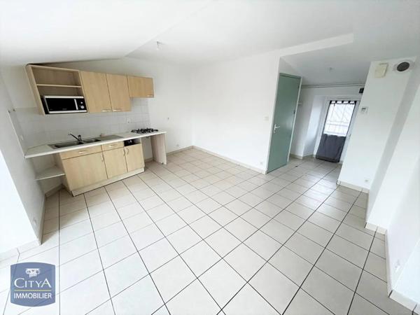 Appartement à louer 3 pièces 51.89m² Cholet (49300)