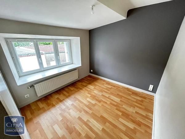 Appartement à louer 3 pièces 51.89m² Cholet (49300)