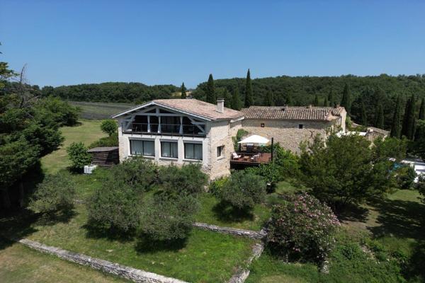 Vente Maison de luxe Barjac 26 Pièces 600 m²