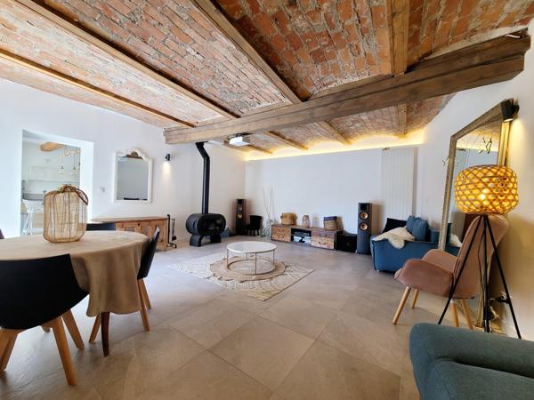 Corps de Ferme rénové T7_ 220m²_Piscine-_Terrain 1000m²
