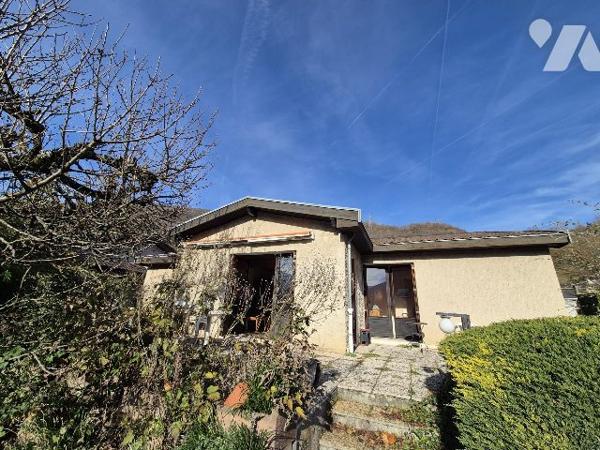 Maison de Plain Pied 96m2 avec cave et garage.