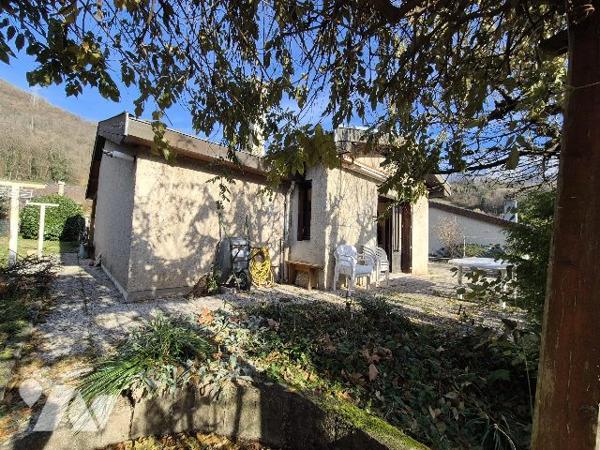 Maison de Plain Pied 96m2 avec cave et garage.