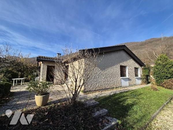 Maison de Plain Pied 96m2 avec cave et garage.