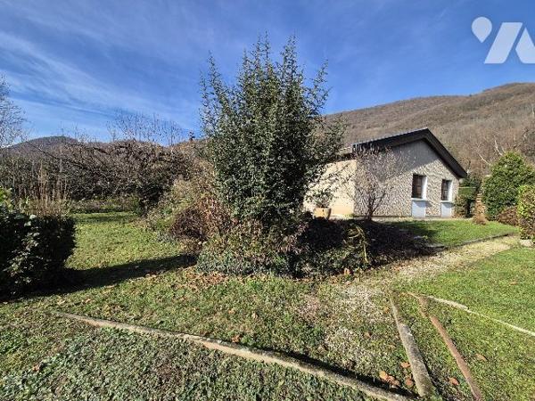 Maison de Plain Pied 96m2 avec cave et garage.