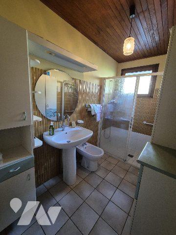 Maison de Plain Pied 96m2 avec cave et garage.