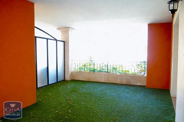 Appartement à louer 3 pièces 75.86m² Orange (84100)