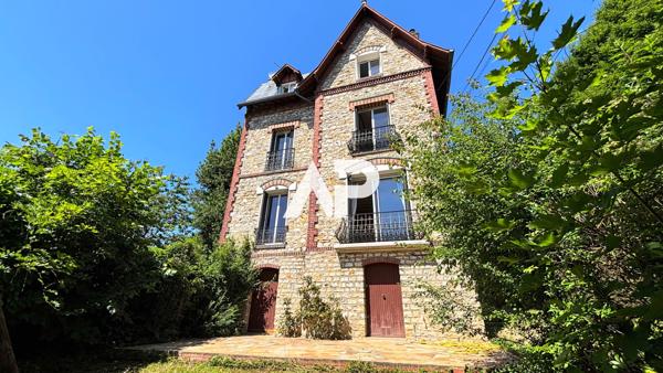 Maison bourgeoise 7 pièce(s) 190 m2 780 000 € - Référence  1652
