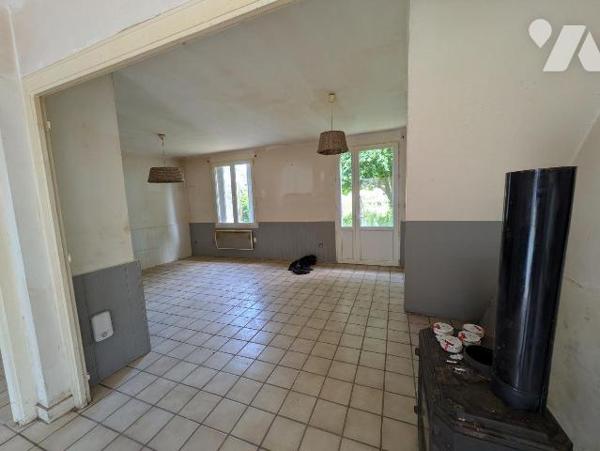 GUICHEN - PONT REAN - Dans le village du Boel , maison de type  3 à rénover, comprenant au rez ...