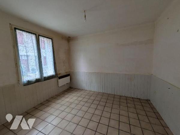 GUICHEN - PONT REAN - Dans le village du Boel , maison de type  3 à rénover, comprenant au rez ...