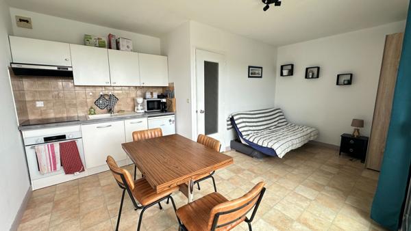 BEG-MEIL - STUDIO A VENDRE 300 mètres de la plage !