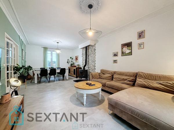 Maison spacieuse avec piscine couverte et chauffée à Franqueville Saint Pierre